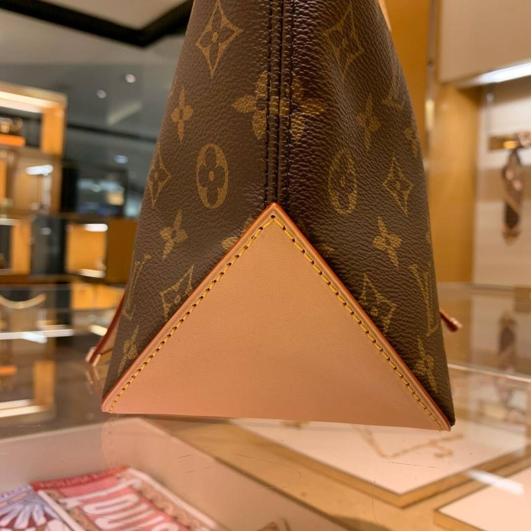 Ellebag’s Craftsmanship: M12095 Piano Handbag – A 1:1 Replica of Louis Vuitton’s Newest Icon(2024 Dec Updated)-ʻOi aku ka maikaʻi o ka ʻeke Louis Vuitton ʻeke hoʻopunipuni ma ka hale kūʻai pūnaewele, ʻeke hoʻolālā kope ru