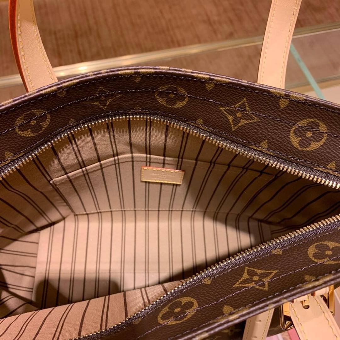 Ellebag’s Craftsmanship: M12095 Piano Handbag – A 1:1 Replica of Louis Vuitton’s Newest Icon(2024 Dec Updated)-ʻOi aku ka maikaʻi o ka ʻeke Louis Vuitton ʻeke hoʻopunipuni ma ka hale kūʻai pūnaewele, ʻeke hoʻolālā kope ru