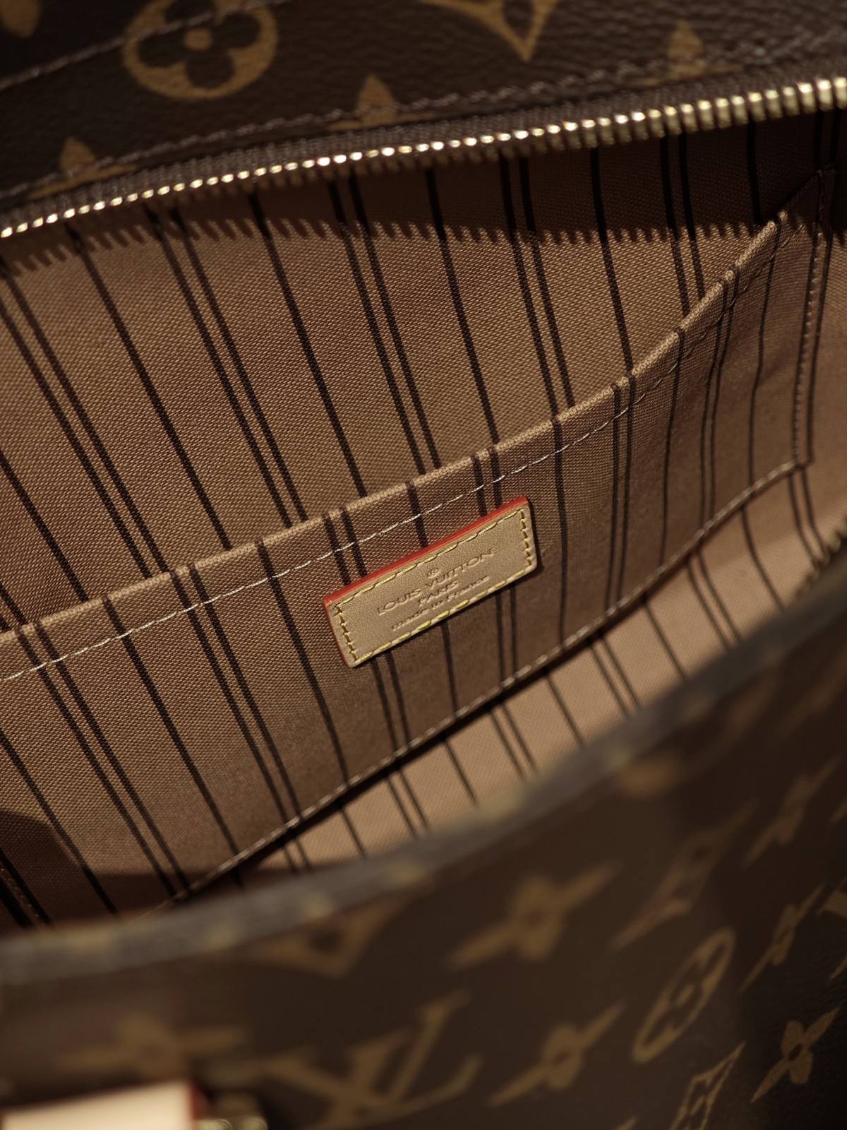 Ellebag’s Craftsmanship: M12095 Piano Handbag – A 1:1 Replica of Louis Vuitton’s Newest Icon(2024 Dec Updated)-ʻOi aku ka maikaʻi o ka ʻeke Louis Vuitton ʻeke hoʻopunipuni ma ka hale kūʻai pūnaewele, ʻeke hoʻolālā kope ru