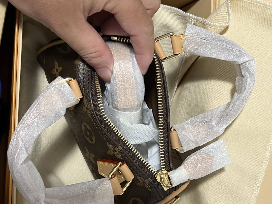 Ellebag’s Mastery in Replicating the Louis Vuitton M81085 Nano Speedy(2024 Dec Updated)-ʻOi aku ka maikaʻi o ka ʻeke Louis Vuitton ʻeke hoʻopunipuni ma ka hale kūʻai pūnaewele, ʻeke hoʻolālā kope ru