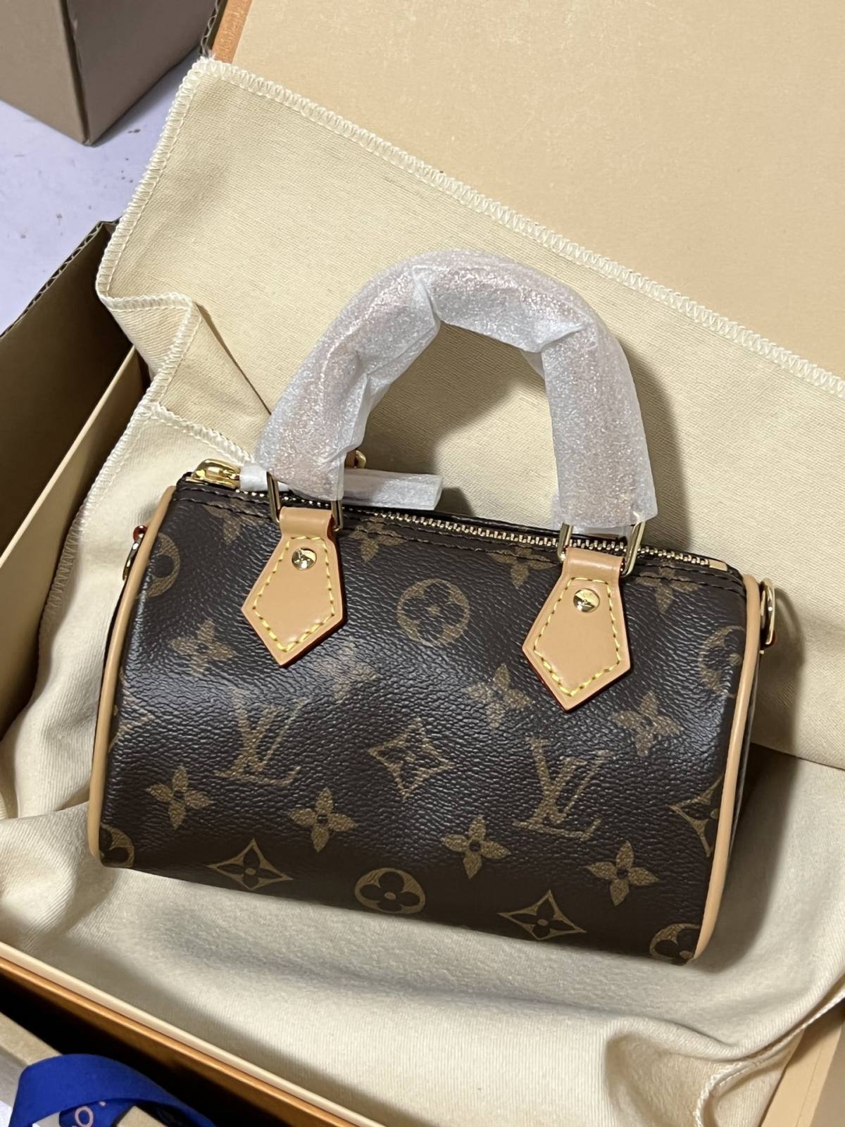 Ellebag’s Mastery in Replicating the Louis Vuitton M81085 Nano Speedy(2024 Dec Updated)-ʻOi aku ka maikaʻi o ka ʻeke Louis Vuitton ʻeke hoʻopunipuni ma ka hale kūʻai pūnaewele, ʻeke hoʻolālā kope ru