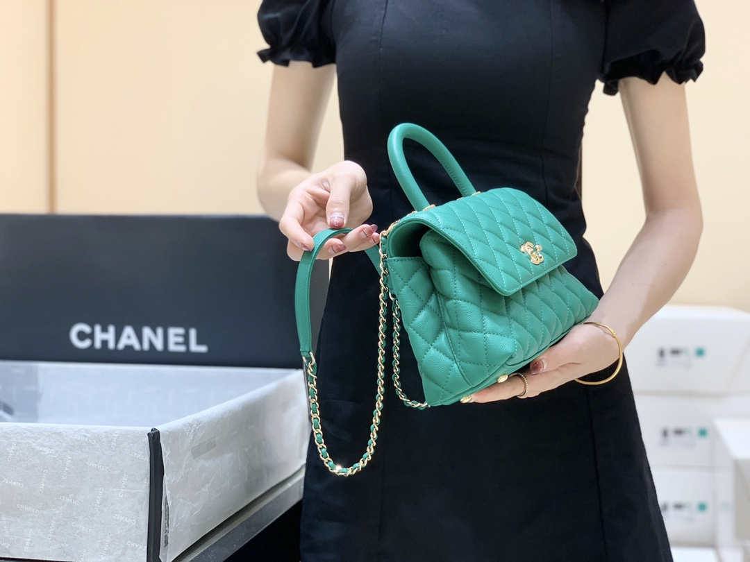 Ellebag’s Exquisite Replica: The Blue Caviar Leather Chanel Coco Handle 22P with Champagne Gold Hardware(2024 Dec Updated)-Best Quality Fake Louis Vuitton Bag Online Store, Replica designer bag ru