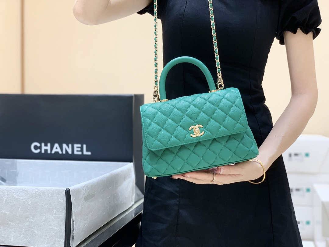 Ellebag’s Exquisite Replica: The Blue Caviar Leather Chanel Coco Handle 22P with Champagne Gold Hardware(2024 Dec Updated)-Best Quality Fake Louis Vuitton Bag Online Store, Replica designer bag ru