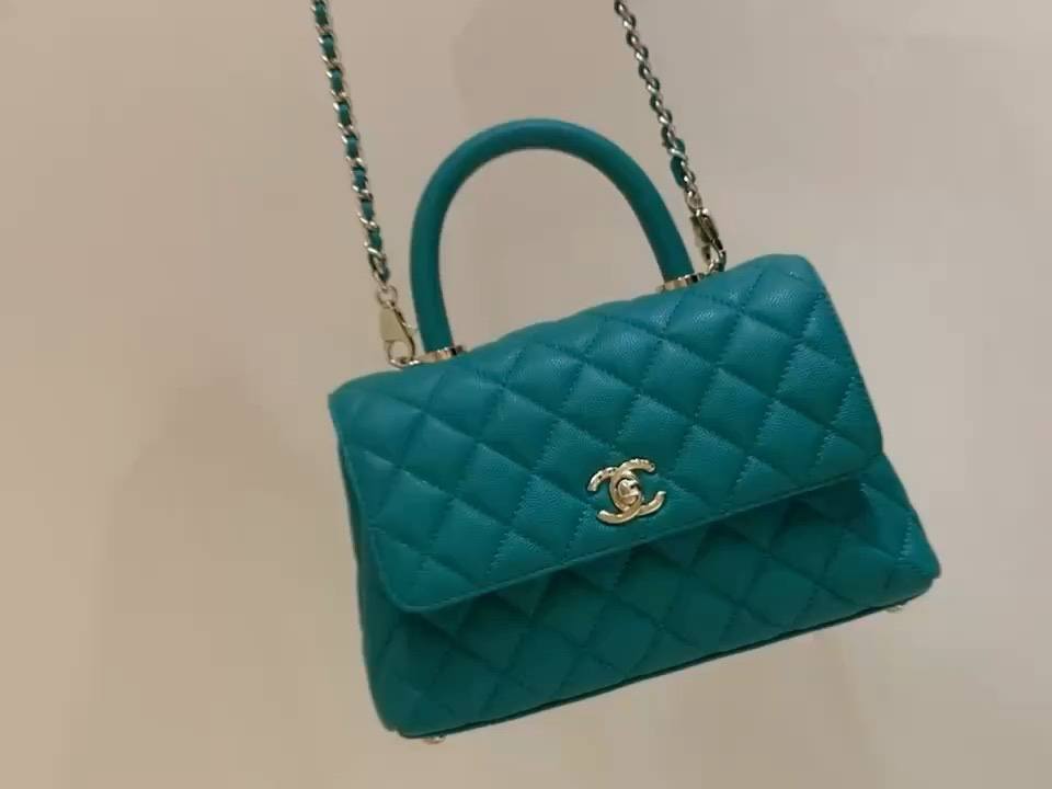 Ellebag’s Exquisite Replica: The Blue Caviar Leather Chanel Coco Handle 22P with Champagne Gold Hardware(2024 Dec Updated)-Best Quality Fake Louis Vuitton Bag Online Store, Replica designer bag ru