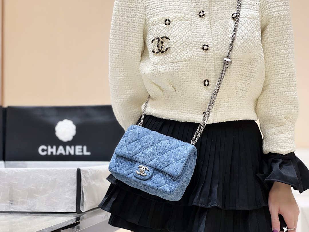 Ellebag’s Exquisite Replica: The Blue Denim Chanel Mini Flap Bag with Silver-Tone Hardware(2024 Dec Updated)-Best Quality Fake Louis Vuitton Bag Online Store, Replica designer bag ru