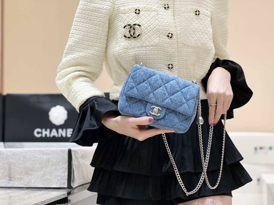 Ellebag’s Exquisite Replica: The Blue Denim Chanel Mini Flap Bag with Silver-Tone Hardware(2024 Dec Updated)-Best Quality Fake Louis Vuitton Bag Online Store, Replica designer bag ru