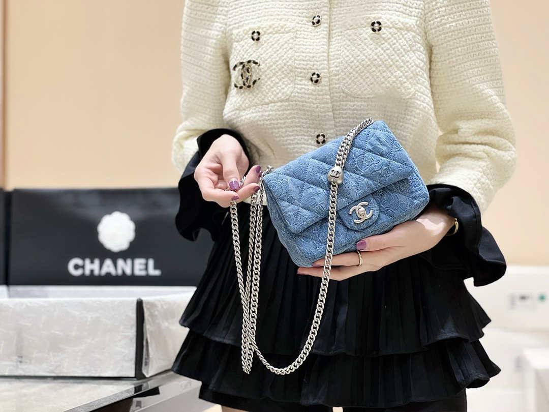 Ellebag’s Exquisite Replica: The Blue Denim Chanel Mini Flap Bag with Silver-Tone Hardware(2024 Dec Updated)-Best Quality Fake Louis Vuitton Bag Online Store, Replica designer bag ru