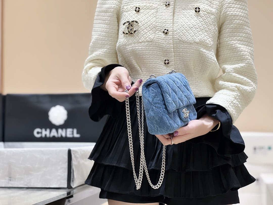 Ellebag’s Exquisite Replica: The Blue Denim Chanel Mini Flap Bag with Silver-Tone Hardware(2024 Dec Updated)-Best Quality Fake Louis Vuitton Bag Online Store, Replica designer bag ru