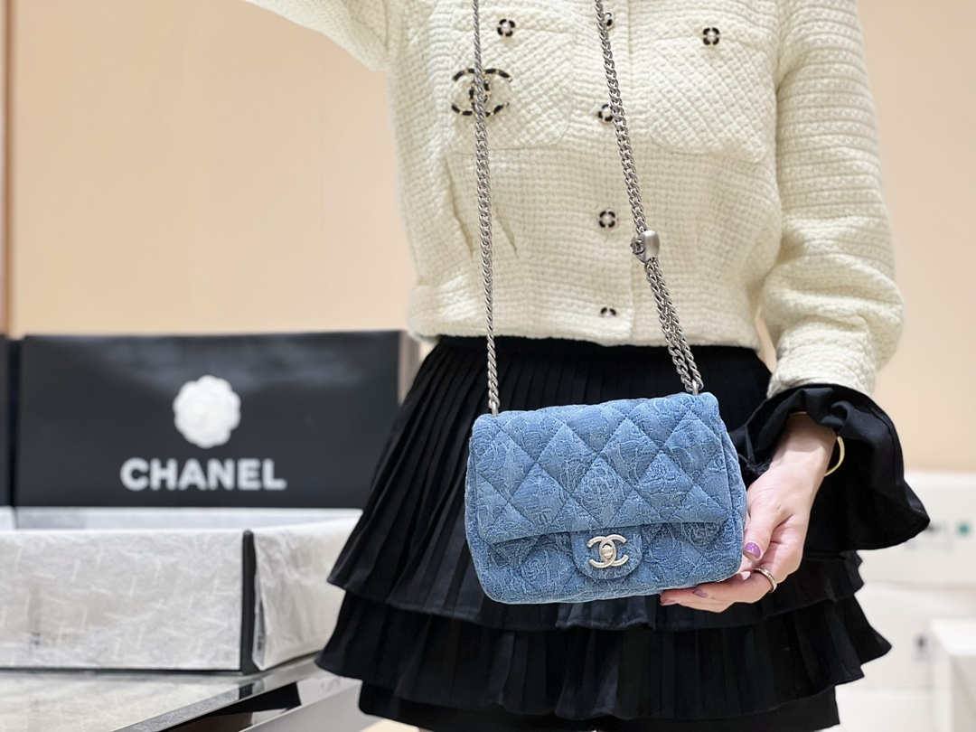 Ellebag’s Exquisite Replica: The Blue Denim Chanel Mini Flap Bag with Silver-Tone Hardware(2024 Dec Updated)-Best Quality Fake Louis Vuitton Bag Online Store, Replica designer bag ru