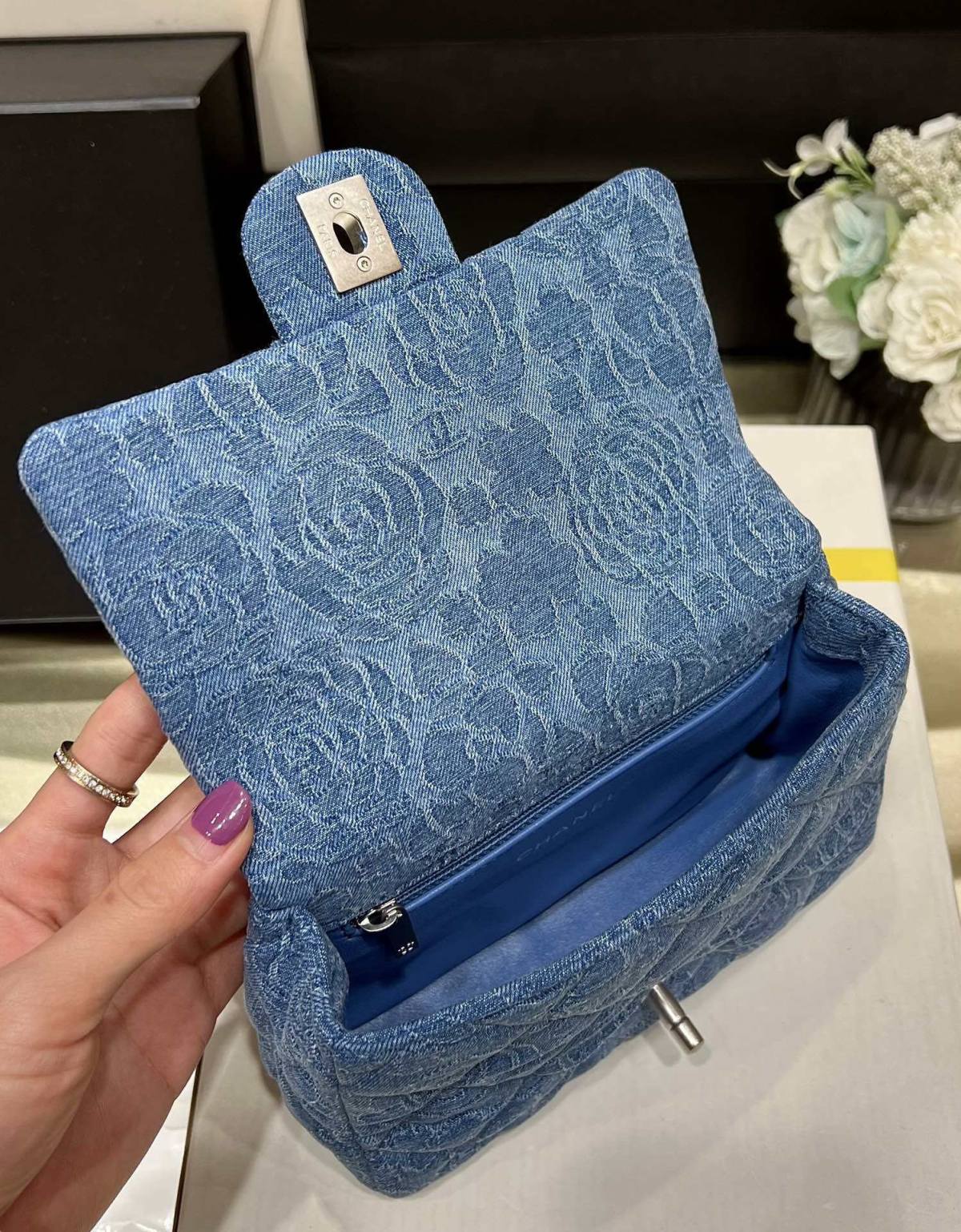 Ellebag’s Exquisite Replica: The Blue Denim Chanel Mini Flap Bag with Silver-Tone Hardware(2024 Dec Updated)-Best Quality Fake Louis Vuitton Bag Online Store, Replica designer bag ru