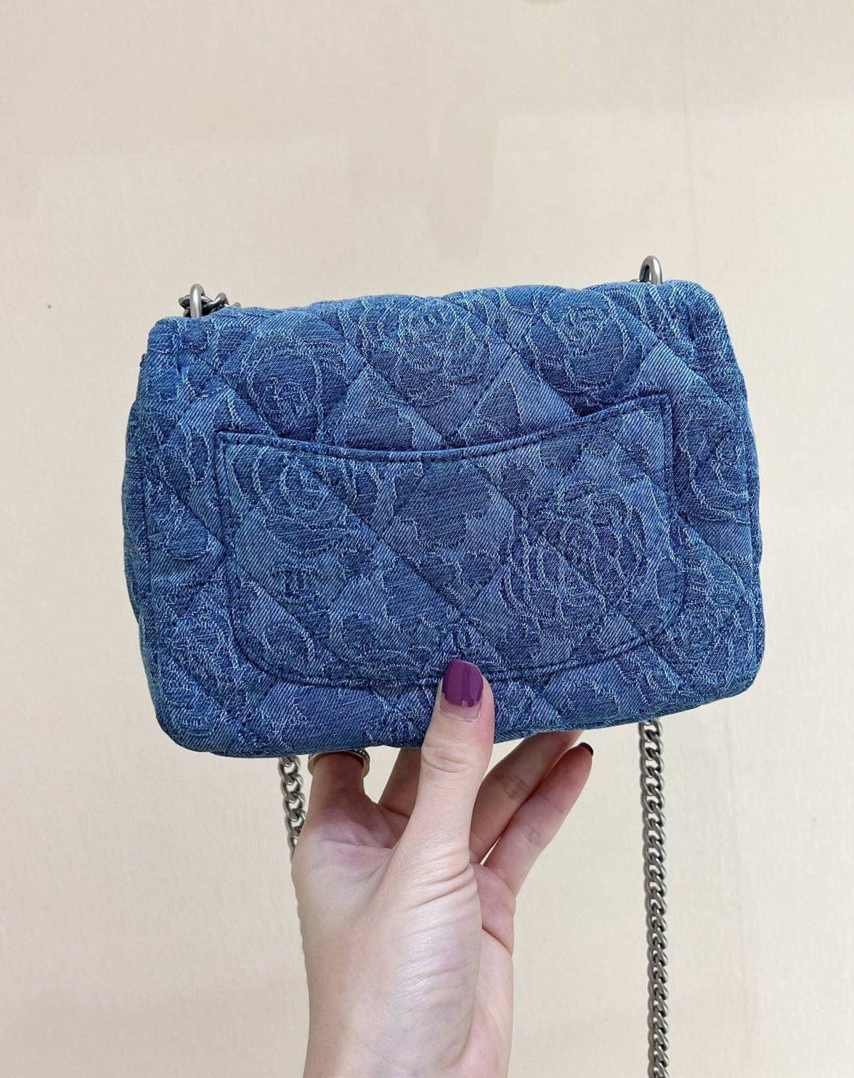 Ellebag’s Exquisite Replica: The Blue Denim Chanel Mini Flap Bag with Silver-Tone Hardware(2024 Dec Updated)-Best Quality Fake Louis Vuitton Bag Online Store, Replica designer bag ru