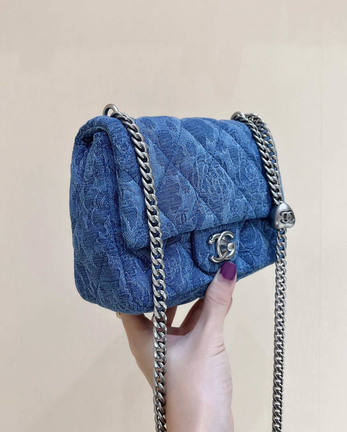 Ellebag’s Exquisite Replica: The Blue Denim Chanel Mini Flap Bag with Silver-Tone Hardware(2024 Dec Updated)-Best Quality Fake Louis Vuitton Bag Online Store, Replica designer bag ru