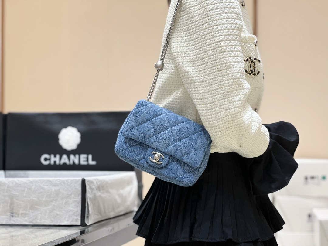 Ellebag’s Exquisite Replica: The Blue Denim Chanel Mini Flap Bag with Silver-Tone Hardware(2024 Dec Updated)-Best Quality Fake Louis Vuitton Bag Online Store, Replica designer bag ru