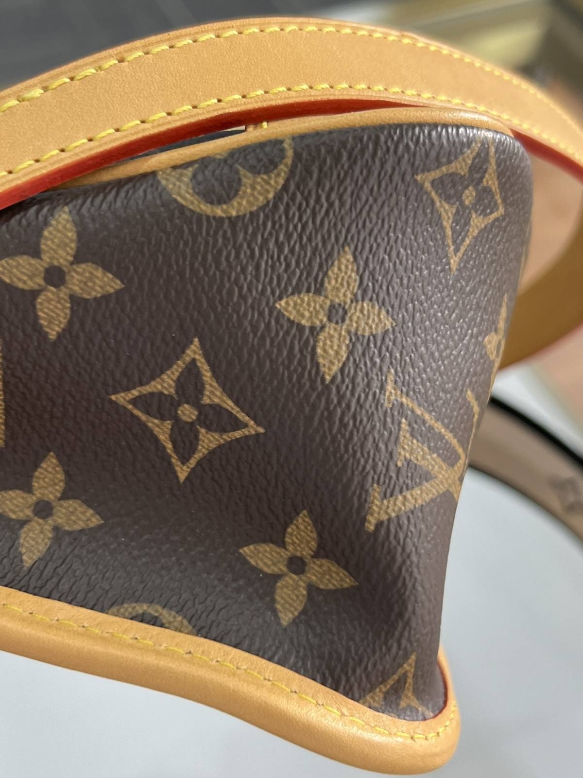 Ellebag’s 1:1 Replica of the Louis Vuitton M45985 Diane Bag: A Tribute to Timeless Craftsmanship(2024 Dec Updated)-Dyqani në internet i çantave të rreme Louis Vuitton me cilësi më të mirë, çanta modeli kopje ru