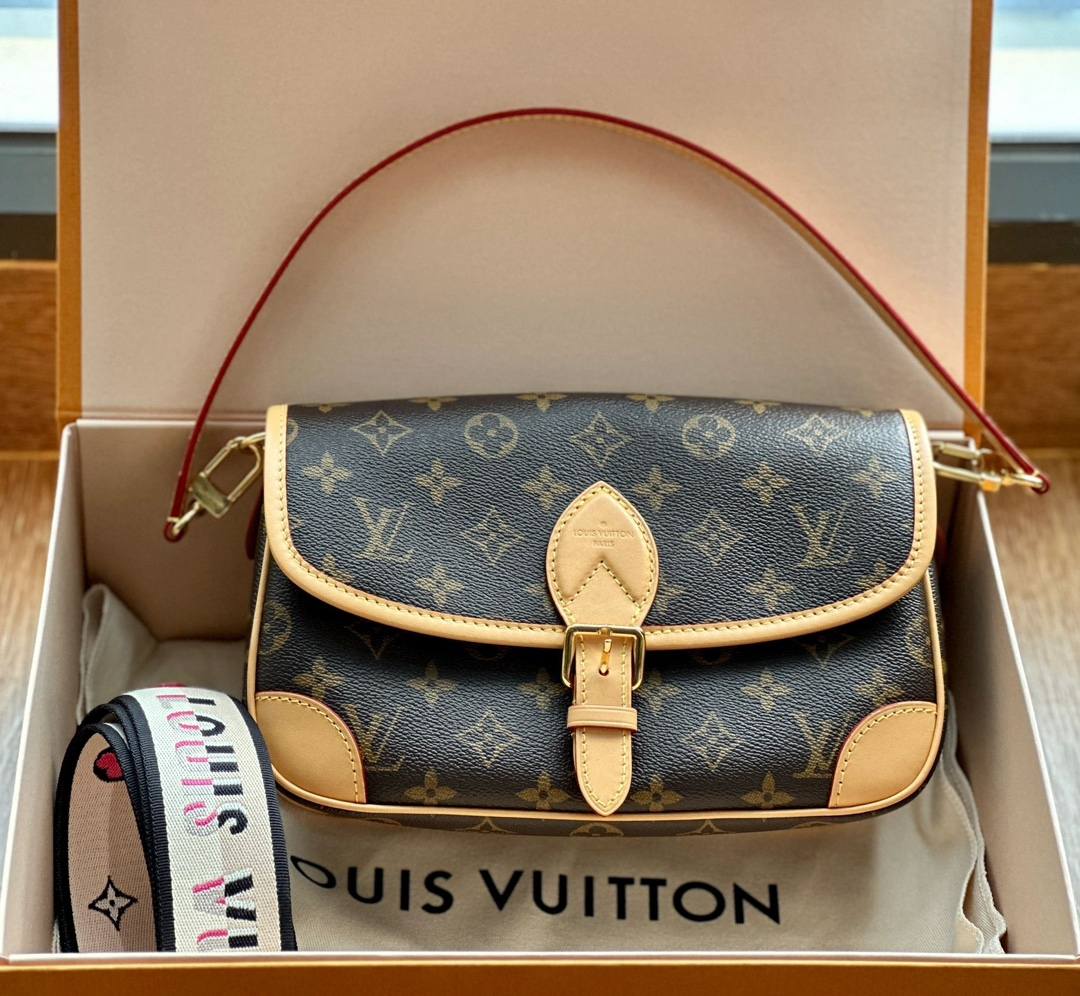 Ellebag’s 1:1 Replica of the Louis Vuitton M45985 Diane Bag: A Tribute to Timeless Craftsmanship(2024 Dec Updated)-Dyqani në internet i çantave të rreme Louis Vuitton me cilësi më të mirë, çanta modeli kopje ru