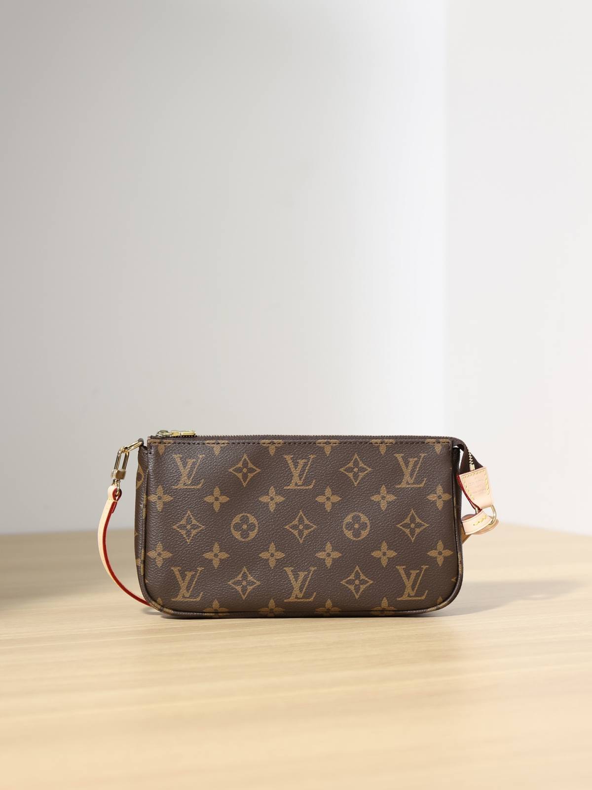 Ellebag’s Precision Replica: The Louis Vuitton M40712 Pochette Accessoires(2024 Dec Updated)-Negoziu in linea di borse Louis Vuitton falsi di migliore qualità, borsa di design di replica ru