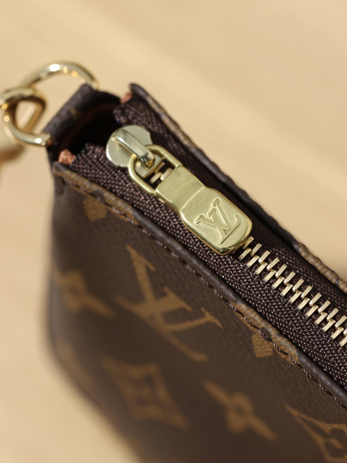 Ellebag’s Precision Replica: The Louis Vuitton M40712 Pochette Accessoires(2024 Dec Updated)-Negoziu in linea di borse Louis Vuitton falsi di migliore qualità, borsa di design di replica ru