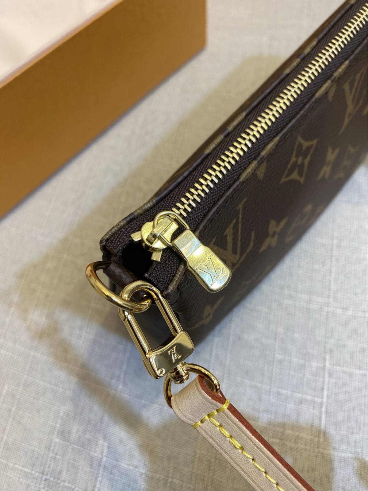 Ellebag’s Precision Replica: The Louis Vuitton M40712 Pochette Accessoires(2024 Dec Updated)-Negoziu in linea di borse Louis Vuitton falsi di migliore qualità, borsa di design di replica ru