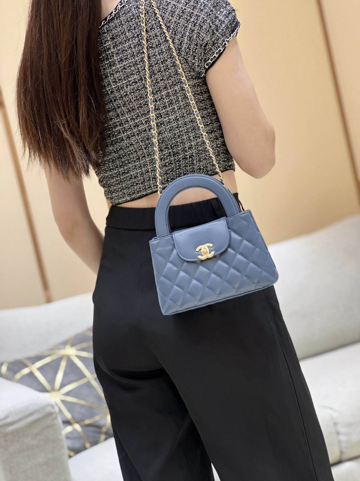 Ellebag’s Exquisite Replica: The Blue Lambskin Chanel Mini Kelly-Style Shopping Bag(2024 Dec Updated)-בעסטער קוואַליטעט שווינדל לוי ווויטטאָן באַג אָנליין קראָם, רעפּליקע דיזיינער זעקל רו