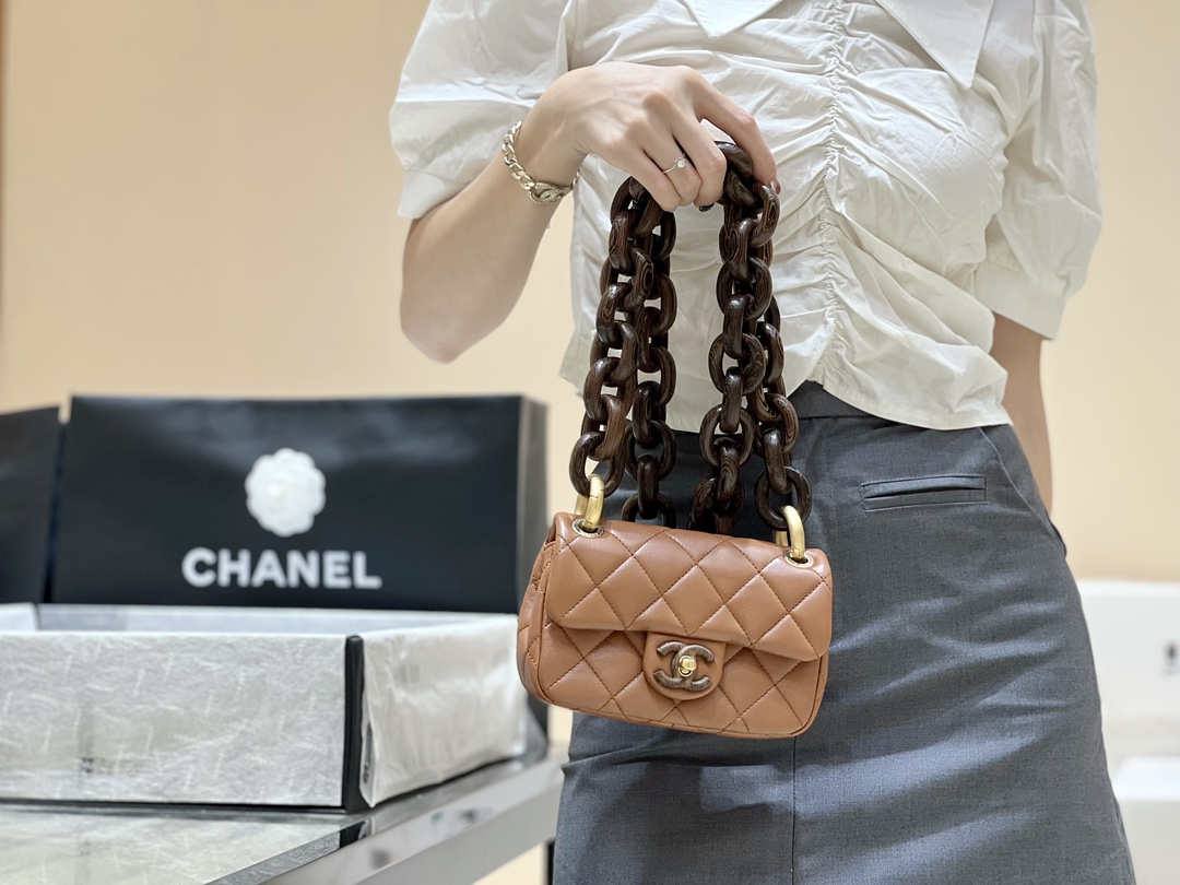 Ellebag’s Exquisite Replica: The Brown Lambskin Chanel Mini Flap Bag with Vintage Hardware(2024 Dec Updated)-بهترين معيار جي جعلي لوئس ويٽون بيگ آن لائين اسٽور، ريپليڪا ڊيزائنر بيگ ru