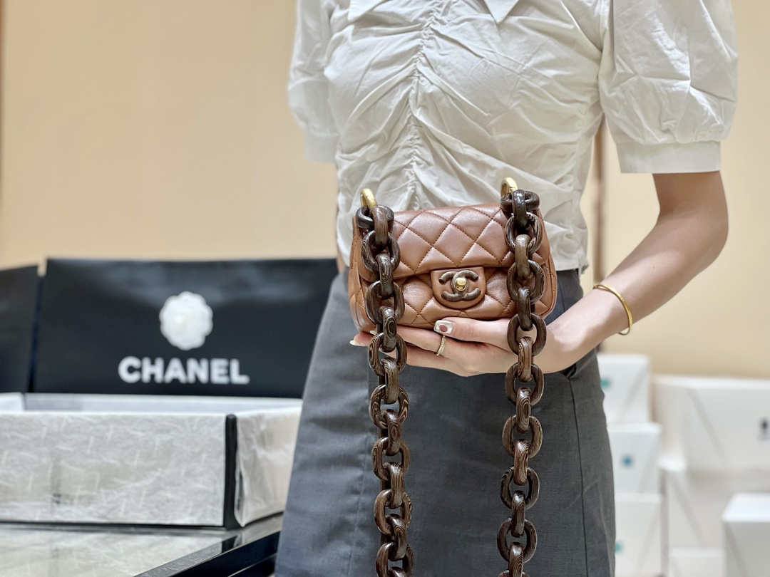 Ellebag’s Exquisite Replica: The Brown Lambskin Chanel Mini Flap Bag with Vintage Hardware(2024 Dec Updated)-بهترين معيار جي جعلي لوئس ويٽون بيگ آن لائين اسٽور، ريپليڪا ڊيزائنر بيگ ru