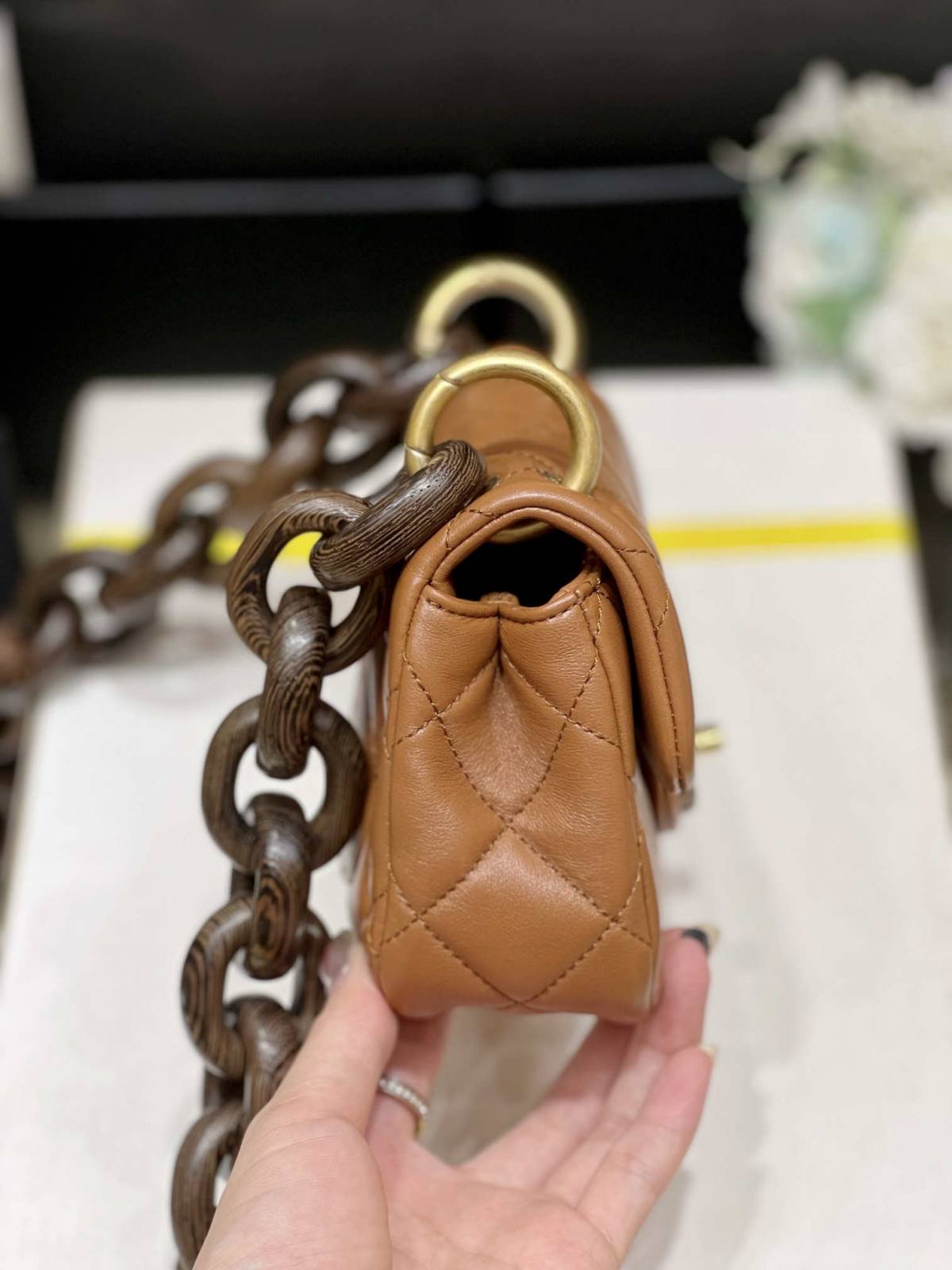 Ellebag’s Exquisite Replica: The Brown Lambskin Chanel Mini Flap Bag with Vintage Hardware(2024 Dec Updated)-بهترين معيار جي جعلي لوئس ويٽون بيگ آن لائين اسٽور، ريپليڪا ڊيزائنر بيگ ru