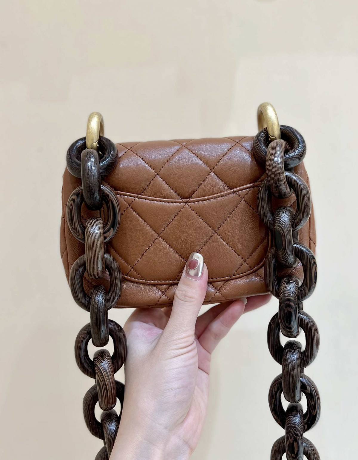 Ellebag’s Exquisite Replica: The Brown Lambskin Chanel Mini Flap Bag with Vintage Hardware(2024 Dec Updated)-بهترين معيار جي جعلي لوئس ويٽون بيگ آن لائين اسٽور، ريپليڪا ڊيزائنر بيگ ru