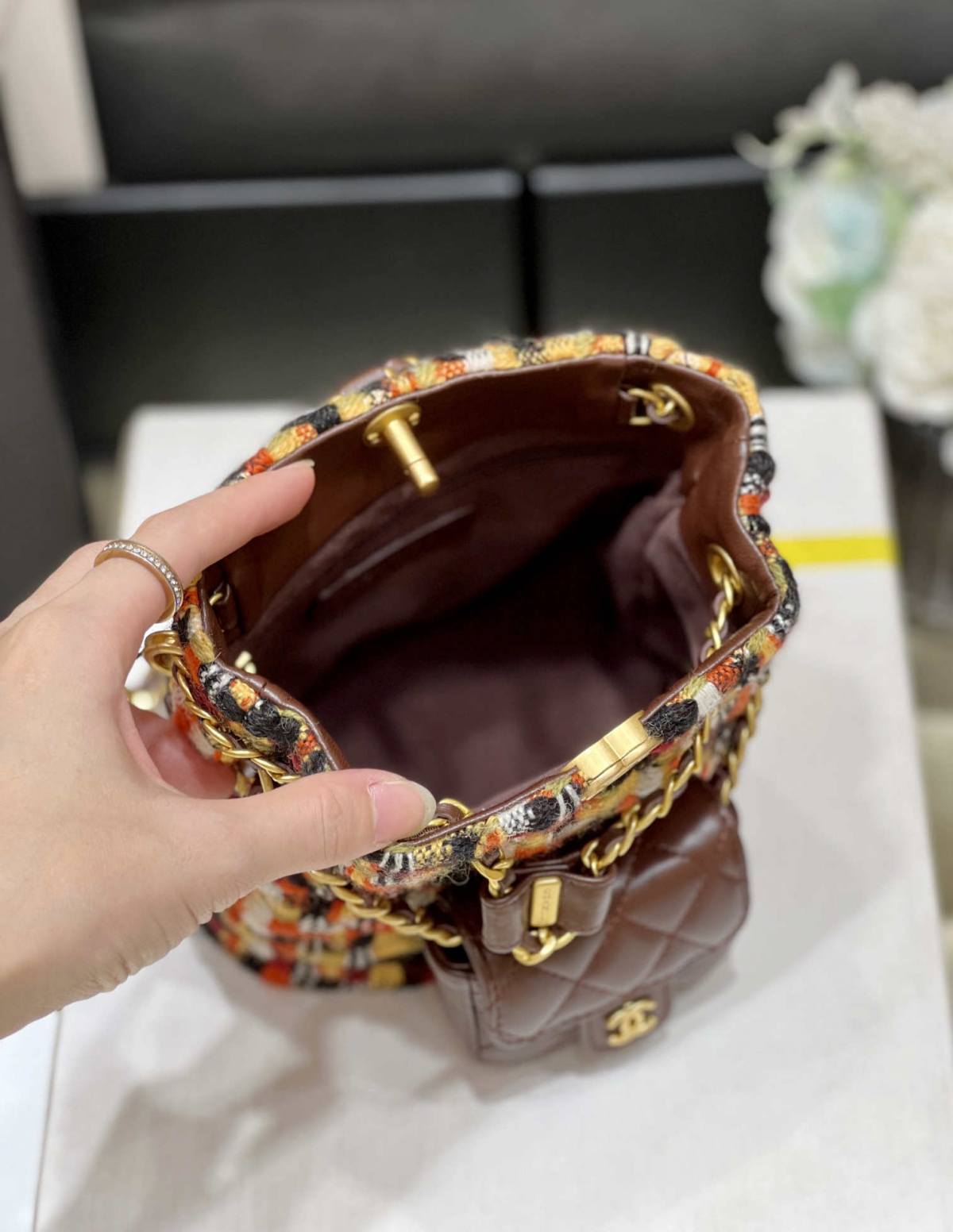 Ellebag’s Exquisite Replica: The Brown Lambskin Chanel Small Backpack with Vintage Hardware(2024 Dec Updated)-Ti o dara ju Didara iro Louis Vuitton apo Online itaja, Ajọra onise apo ru