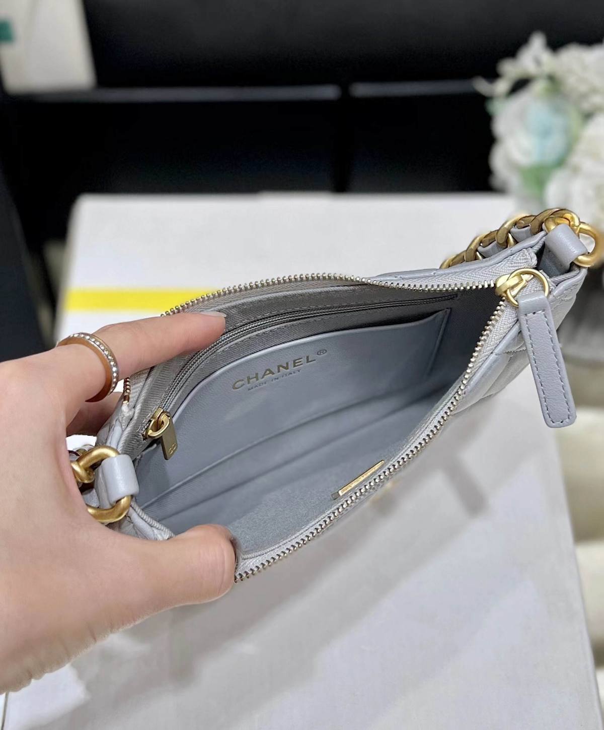 Ellebag’s Exquisite Replica: The Light Blue Lambskin Chanel Hobo Handbag with Gold Hardware(2024 Dec Updated)-Best Quality Fake Louis Vuitton Bag Online Store, Replica designer bag ru