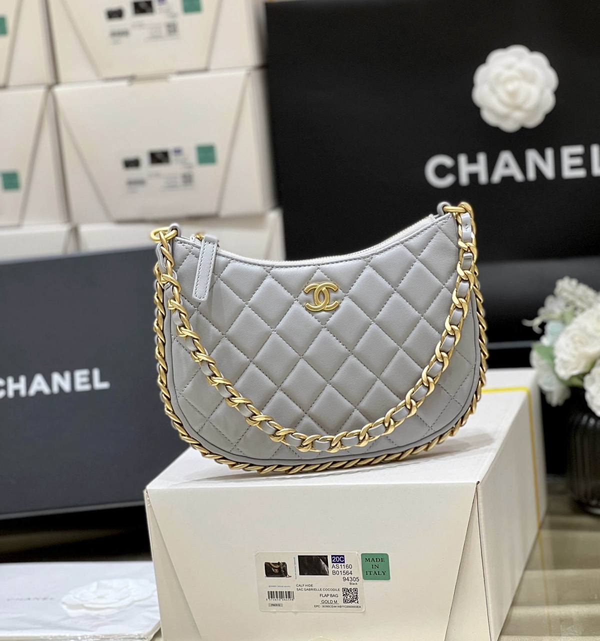 Ellebag’s Exquisite Replica: The Light Blue Lambskin Chanel Hobo Handbag with Gold Hardware(2024 Dec Updated)-Best Quality Fake Louis Vuitton Bag Online Store, Replica designer bag ru