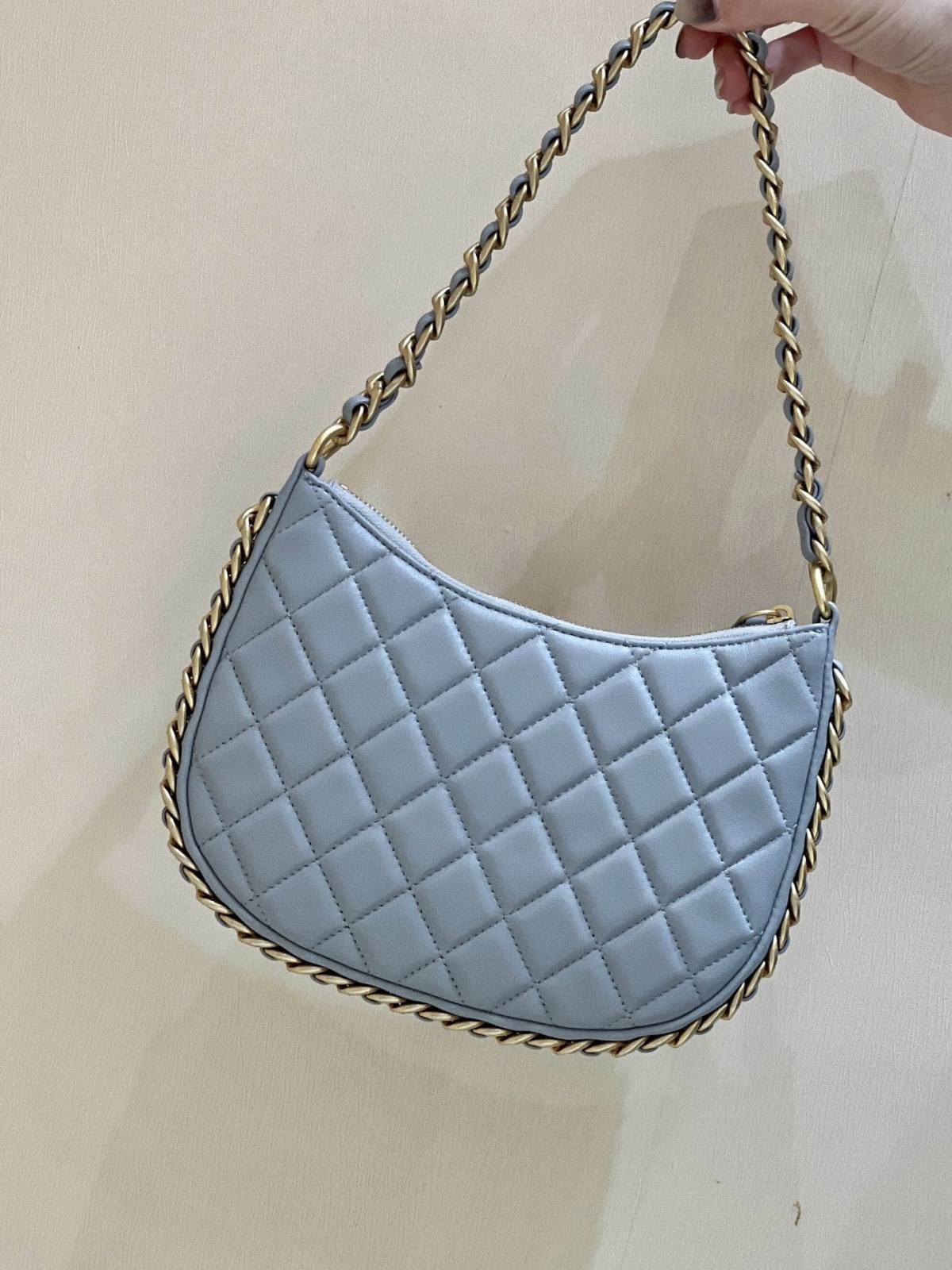 Ellebag’s Exquisite Replica: The Light Blue Lambskin Chanel Hobo Handbag with Gold Hardware(2024 Dec Updated)-Best Quality Fake Louis Vuitton Bag Online Store, Replica designer bag ru