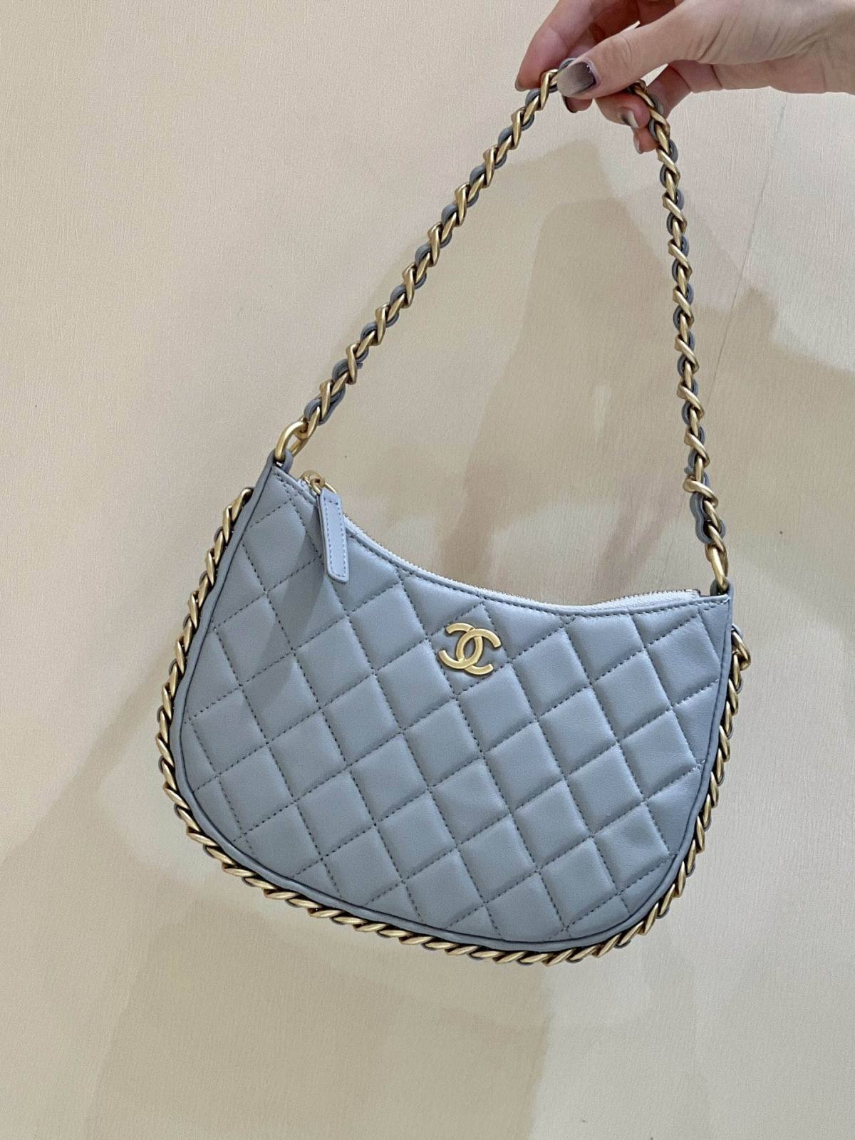 Ellebag’s Exquisite Replica: The Light Blue Lambskin Chanel Hobo Handbag with Gold Hardware(2024 Dec Updated)-Best Quality Fake Louis Vuitton Bag Online Store, Replica designer bag ru