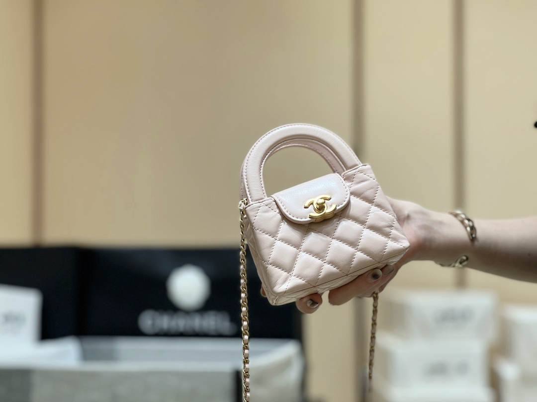 Ellebag’s Exquisite Replica: The Pink Lambskin Chanel Kelly-Style Clutch with Chain(2024 Dec Updated)-ร้านค้าออนไลน์กระเป๋า Louis Vuitton ปลอมคุณภาพดีที่สุด, กระเป๋าออกแบบจำลอง ru