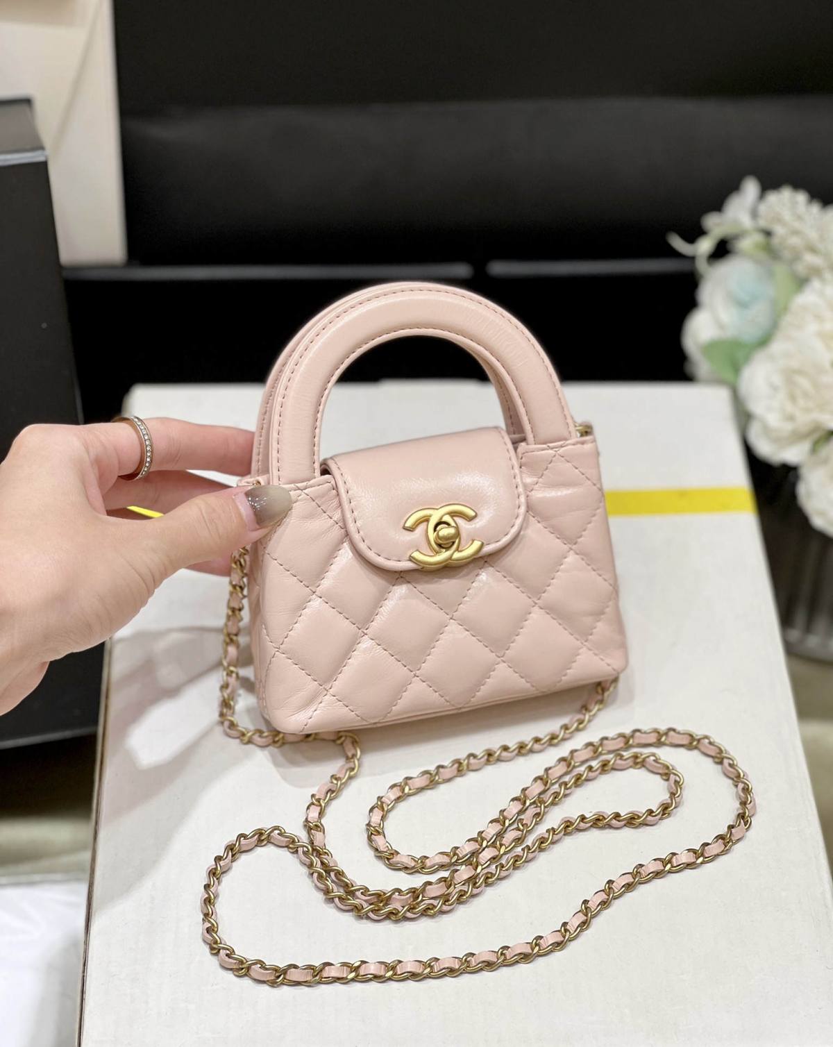 Ellebag’s Exquisite Replica: The Pink Lambskin Chanel Kelly-Style Clutch with Chain(2024 Dec Updated)-ร้านค้าออนไลน์กระเป๋า Louis Vuitton ปลอมคุณภาพดีที่สุด, กระเป๋าออกแบบจำลอง ru