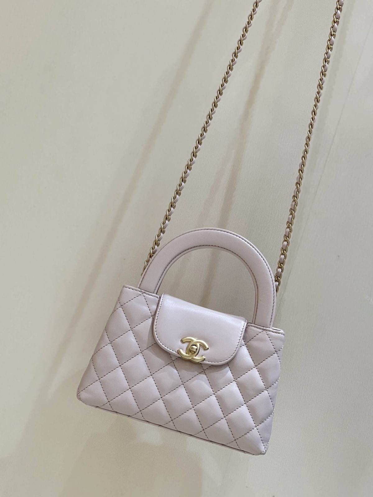 Ellebag’s Exquisite Replica: The Pink Lambskin Chanel Mini Kelly-Style Shopping Bag(2024 Dec Updated)-ร้านค้าออนไลน์กระเป๋า Louis Vuitton ปลอมคุณภาพดีที่สุด, กระเป๋าออกแบบจำลอง ru