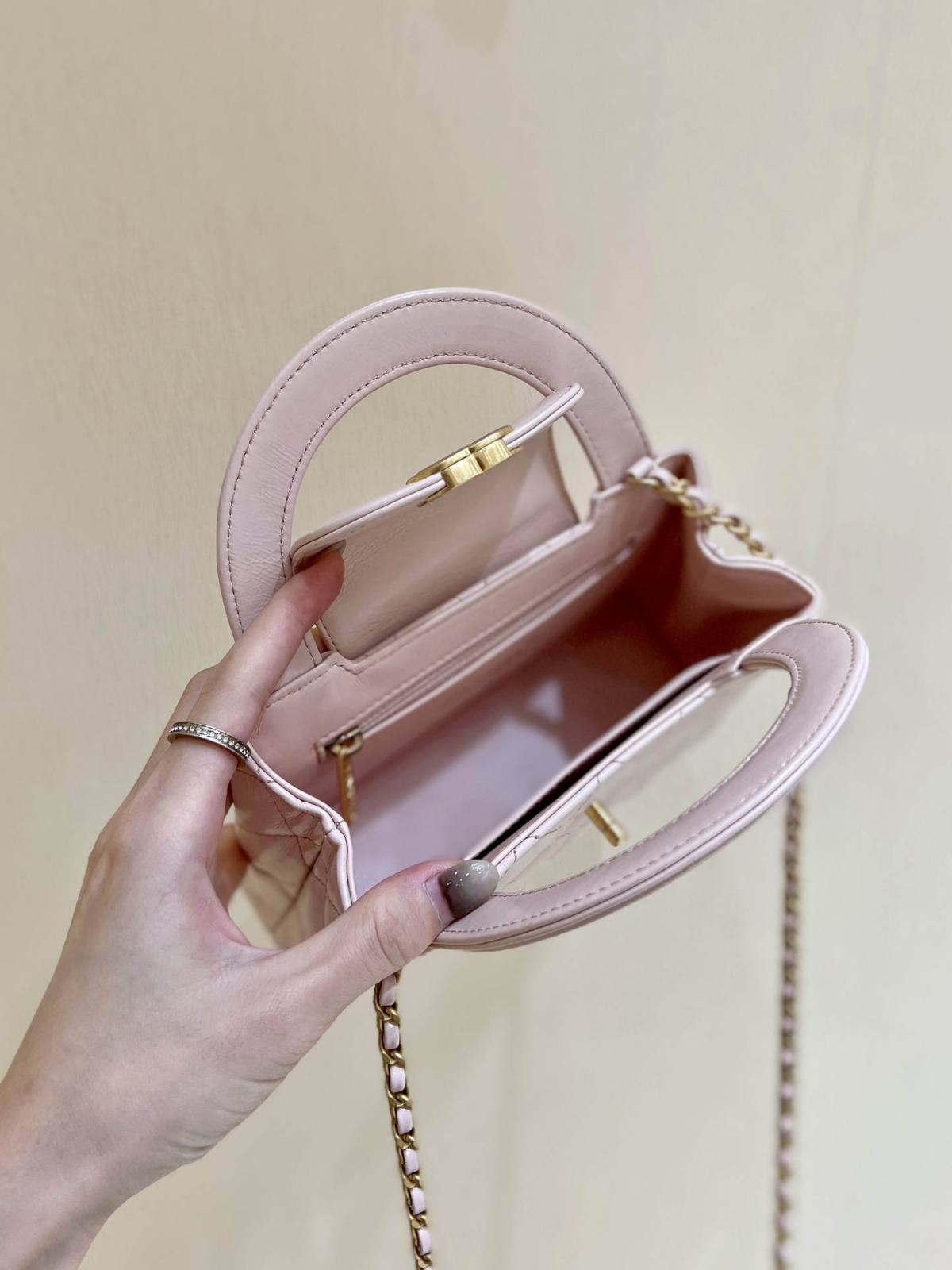 Ellebag’s Exquisite Replica: The Pink Lambskin Chanel Mini Kelly-Style Shopping Bag(2024 Dec Updated)-ร้านค้าออนไลน์กระเป๋า Louis Vuitton ปลอมคุณภาพดีที่สุด, กระเป๋าออกแบบจำลอง ru