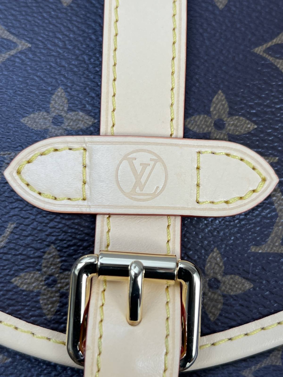 Louis Vuitton M46740 SAUMUR BB Handbag Craftsmanship Breakdown(2024 Dec Updated)-Best Quality Fake Louis Vuitton Bag Online Store, Replica designer bag ru