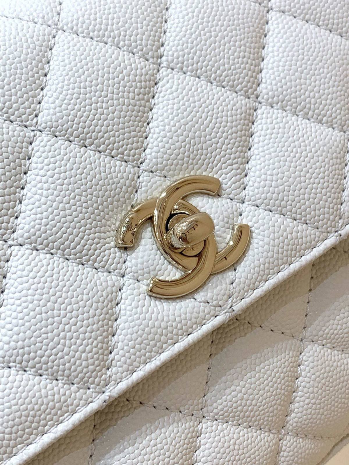 Ellebag’s Exquisite Replica: The White Caviar Leather Chanel Coco Handle 22P with Champagne Gold Hardware(2024 Dec Updated)-Tayada ugu Fiican ee Louis Vuitton Boorsada Online Store, Bac naqshadeeye nuqul ah