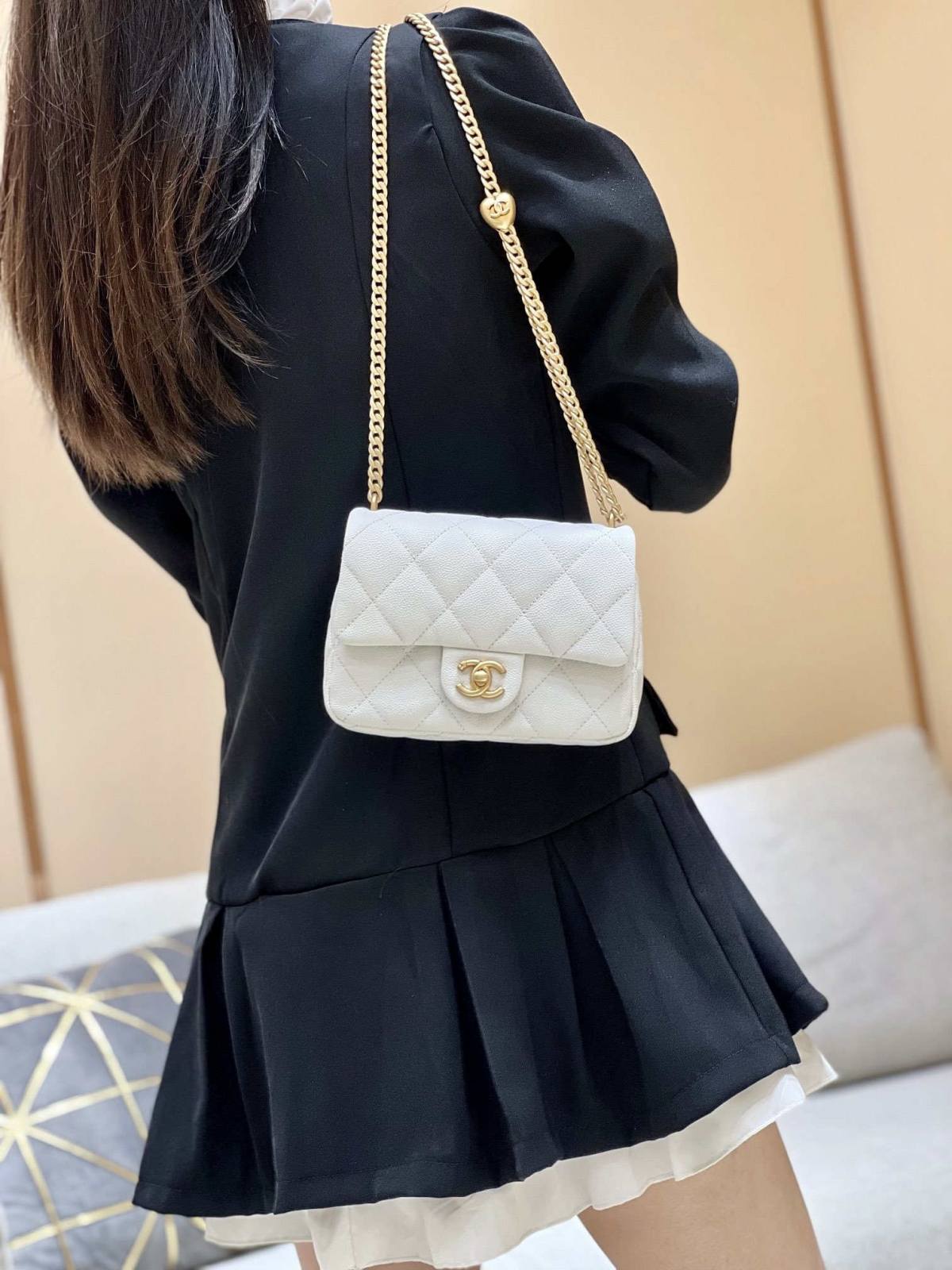 Ellebag’s Exquisite Replica: The White Caviar Leather Chanel Mini Flap Bag with Heart Clasp(2024 Dec Updated)-Best Quality Fake Louis Vuitton Bag Online Store, Replica designer bag ru