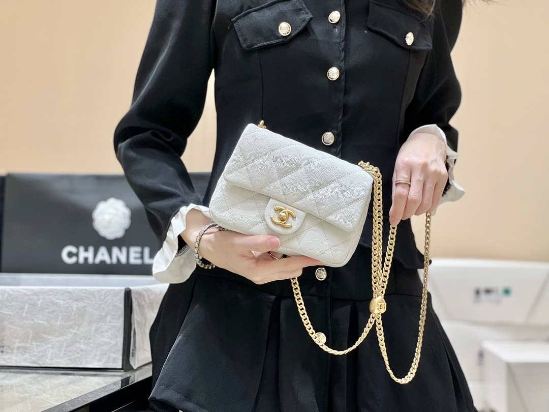 Ellebag’s Exquisite Replica: The White Caviar Leather Chanel Mini Flap Bag with Heart Clasp(2024 Dec Updated)-Best Quality Fake Louis Vuitton Bag Online Store, Replica designer bag ru