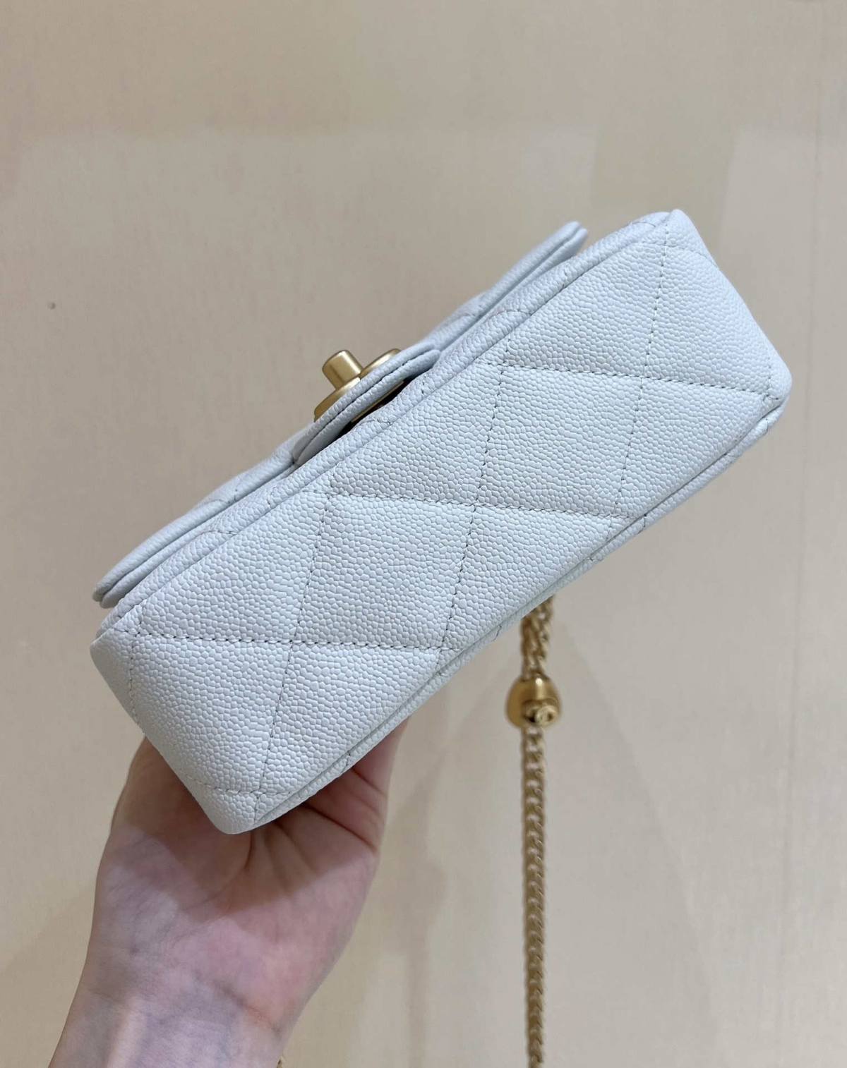 Ellebag’s Exquisite Replica: The White Caviar Leather Chanel Mini Flap Bag with Heart Clasp(2024 Dec Updated)-Best Quality Fake Louis Vuitton Bag Online Store, Replica designer bag ru