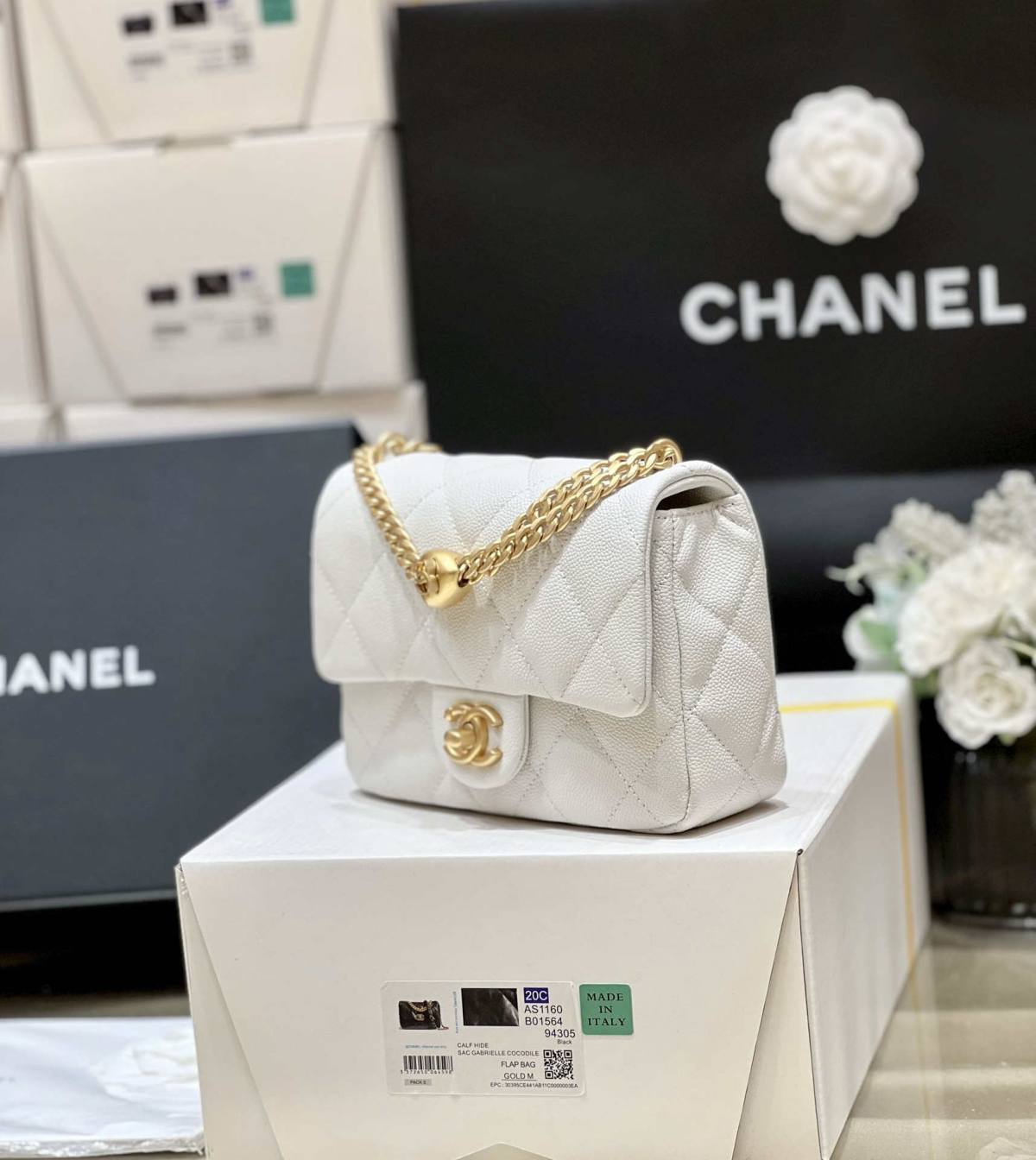 Ellebag’s Exquisite Replica: The White Caviar Leather Chanel Mini Flap Bag with Heart Clasp(2024 Dec Updated)-Best Quality Fake Louis Vuitton Bag Online Store, Replica designer bag ru