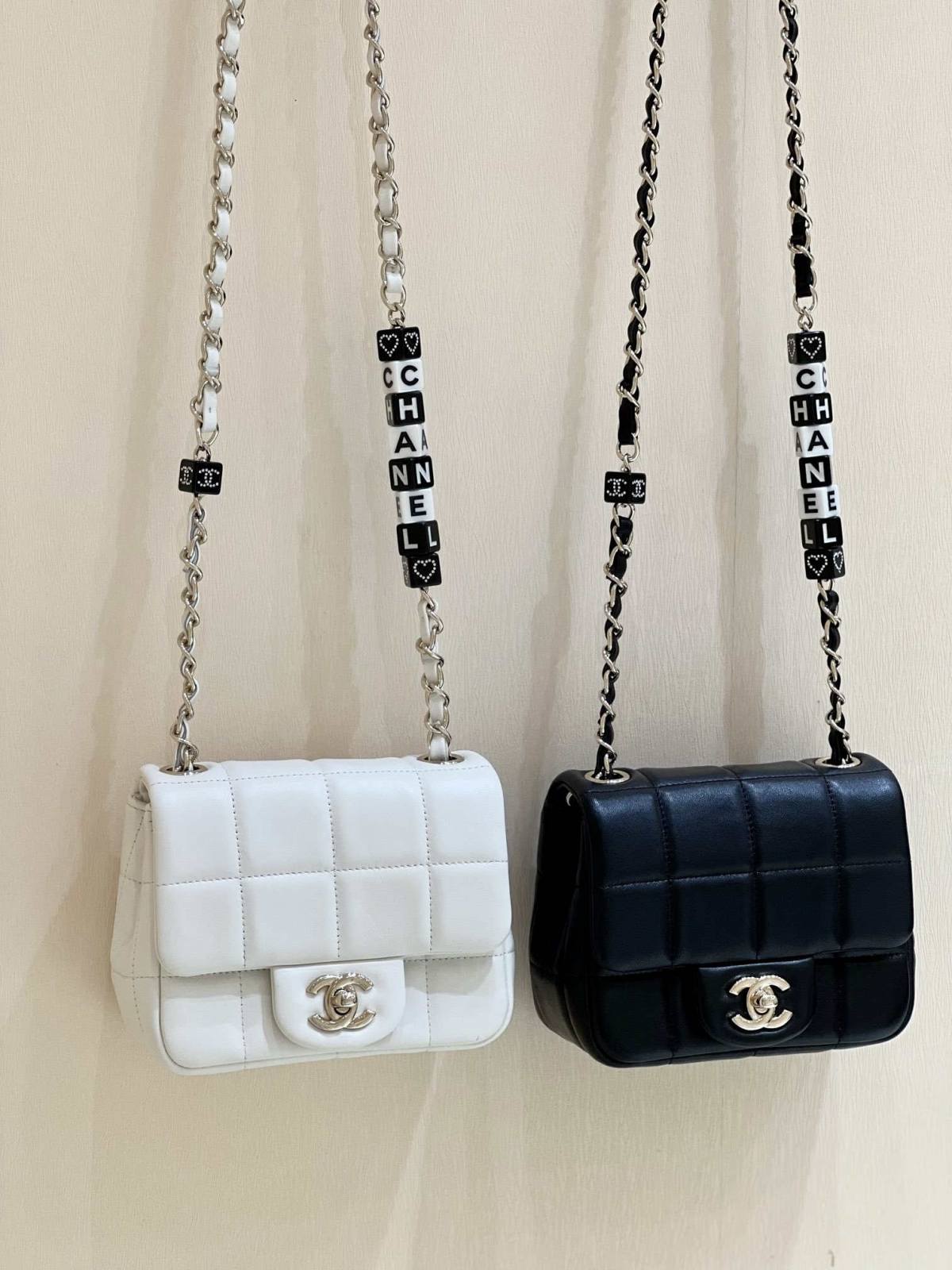 Ellebag’s Exquisite Replica: The White Lambskin Chanel 23C AS3744 with Vintage Hardware(2024 Dec Updated)-Best Quality Fake Louis Vuitton Bag Online Store, Replica designer bag ru