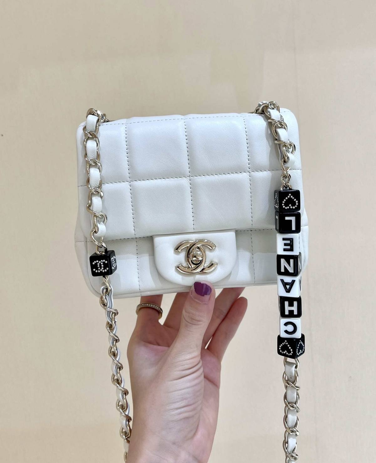 Ellebag’s Exquisite Replica: The White Lambskin Chanel 23C AS3744 with Vintage Hardware(2024 Dec Updated)-Best Quality Fake Louis Vuitton Bag Online Store, Replica designer bag ru