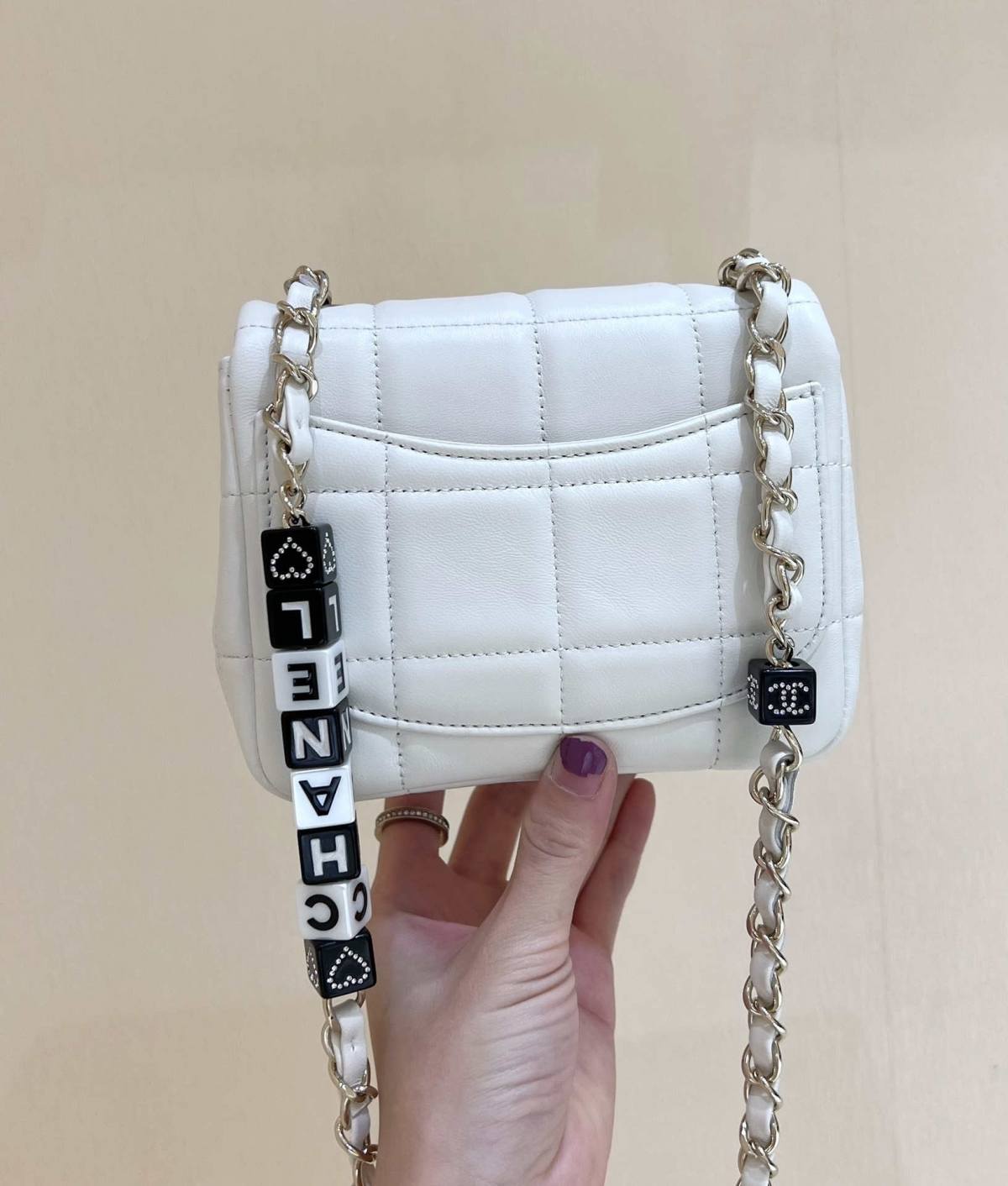 Ellebag’s Exquisite Replica: The White Lambskin Chanel 23C AS3744 with Vintage Hardware(2024 Dec Updated)-Best Quality Fake Louis Vuitton Bag Online Store, Replica designer bag ru