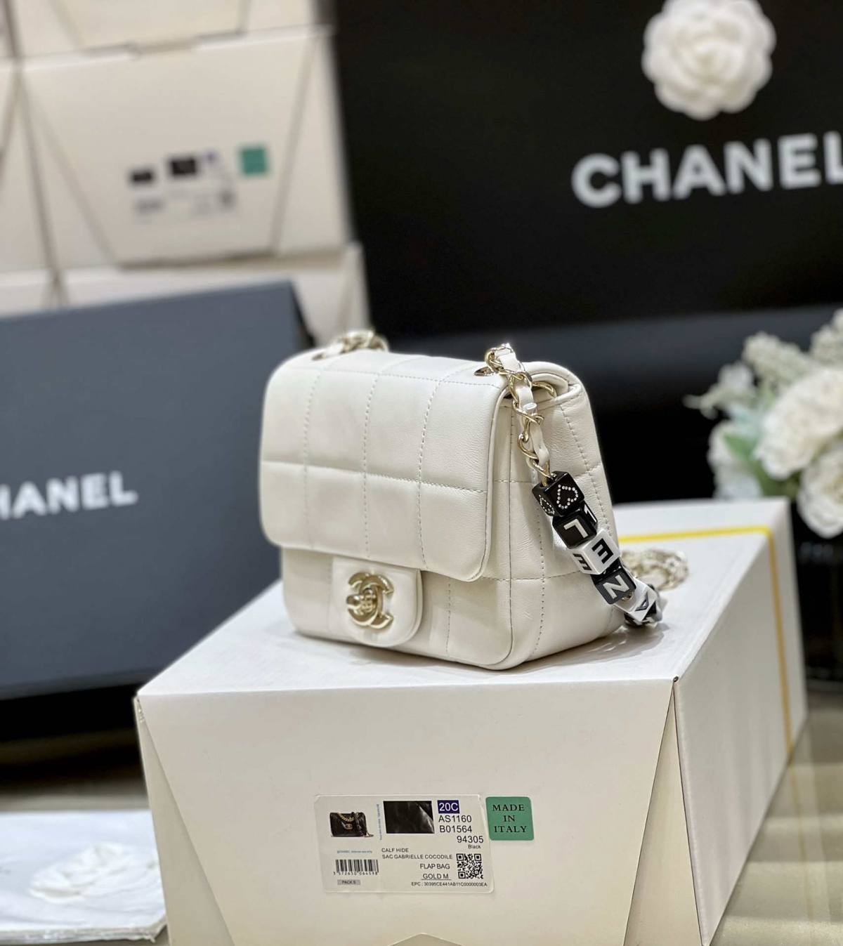 Ellebag’s Exquisite Replica: The White Lambskin Chanel 23C AS3744 with Vintage Hardware(2024 Dec Updated)-Best Quality Fake Louis Vuitton Bag Online Store, Replica designer bag ru