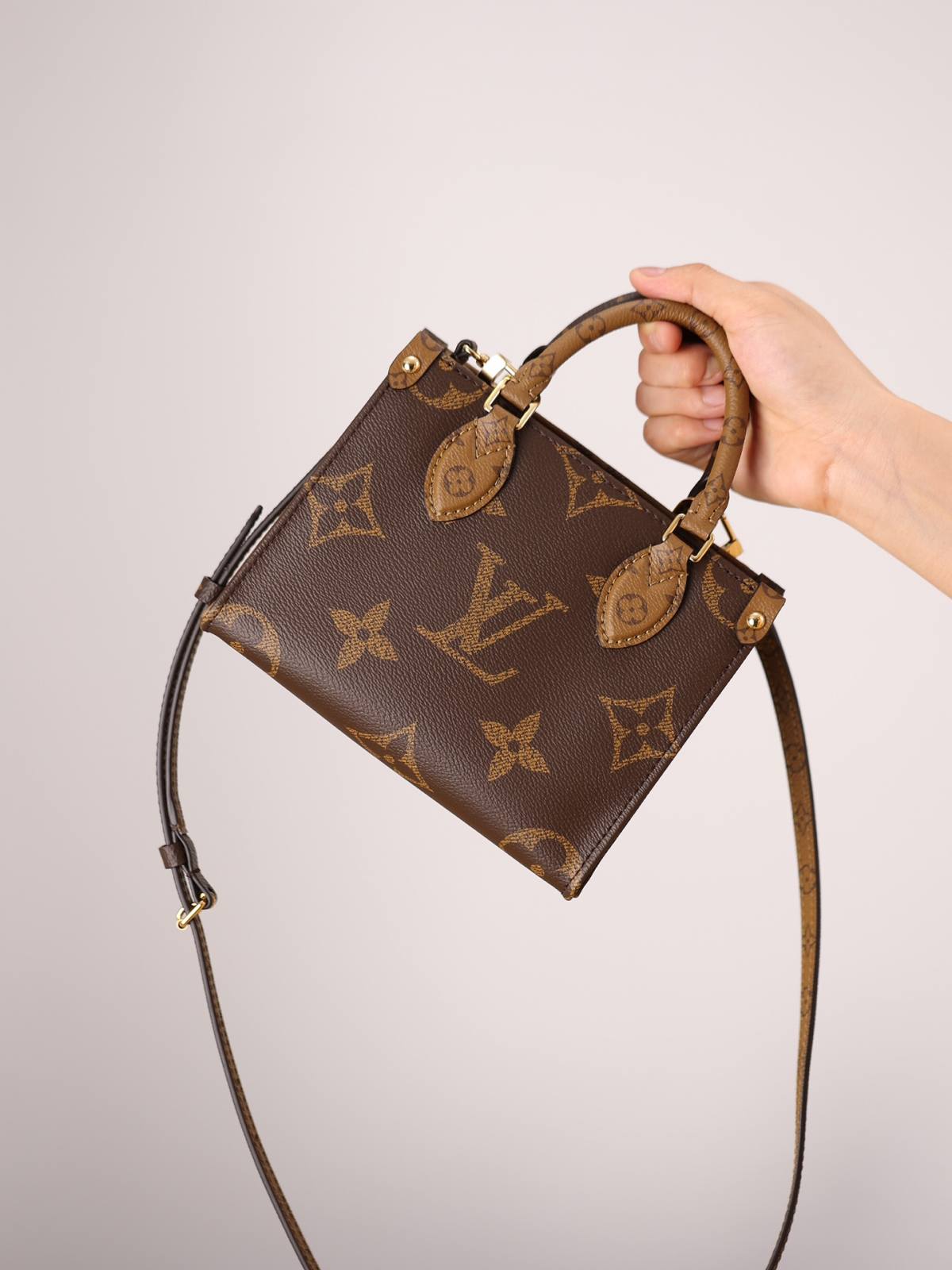 Louis Vuitton M46839 OnTheGo BB Handbag: Unrivaled Craftsmanship by Ellebag(2024 Dec Updated)-Zoo Zoo Fake Louis Vuitton Hnab Online Khw, Replica designer hnab ru