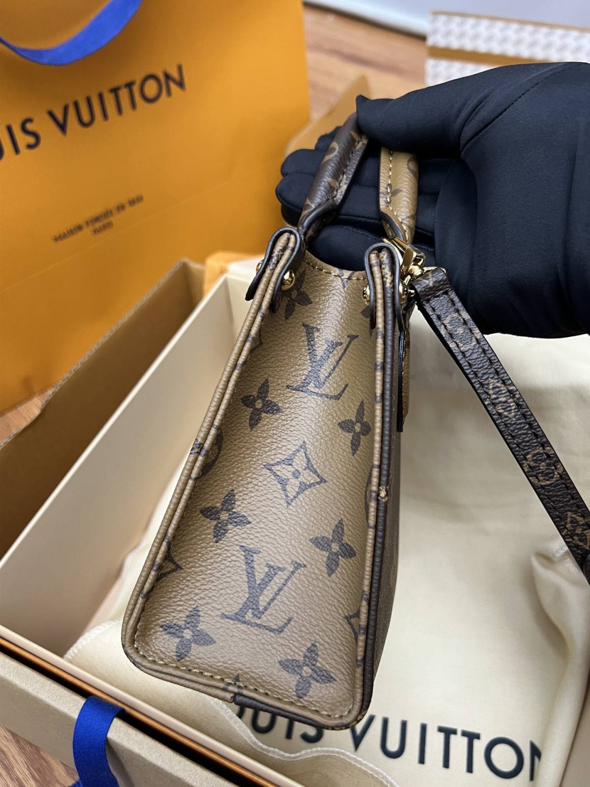 Louis Vuitton M46839 OnTheGo BB Handbag: Unrivaled Craftsmanship by Ellebag(2024 Dec Updated)-Zoo Zoo Fake Louis Vuitton Hnab Online Khw, Replica designer hnab ru