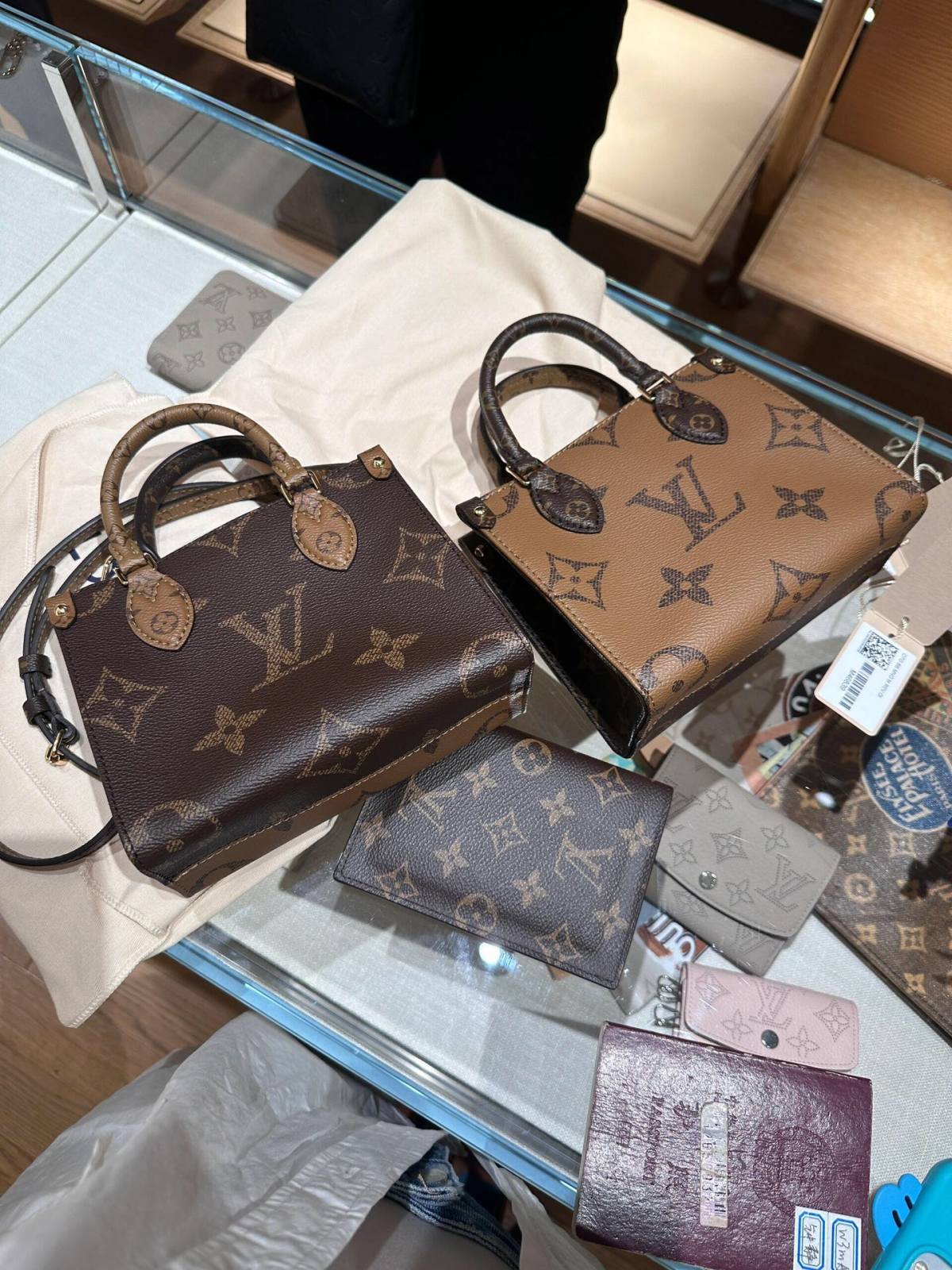 Louis Vuitton M46839 OnTheGo BB Handbag: Unrivaled Craftsmanship by Ellebag(2024 Dec Updated)-Zoo Zoo Fake Louis Vuitton Hnab Online Khw, Replica designer hnab ru