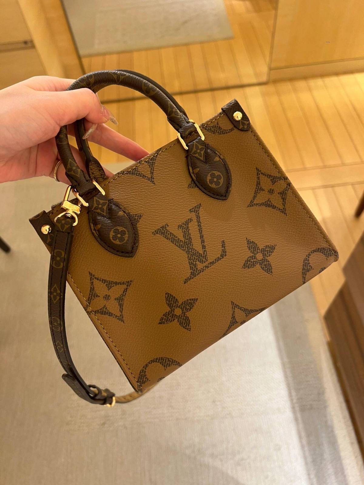 Louis Vuitton M46839 OnTheGo BB Handbag: Unrivaled Craftsmanship by Ellebag(2024 Dec Updated)-Zoo Zoo Fake Louis Vuitton Hnab Online Khw, Replica designer hnab ru